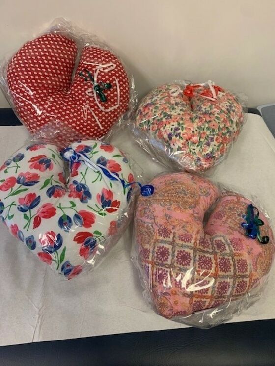 Hartvormige kussens voor borstkankerpatiënten